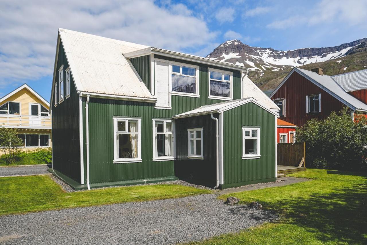 Dulluhus - By Aldan Seyðisfjörður