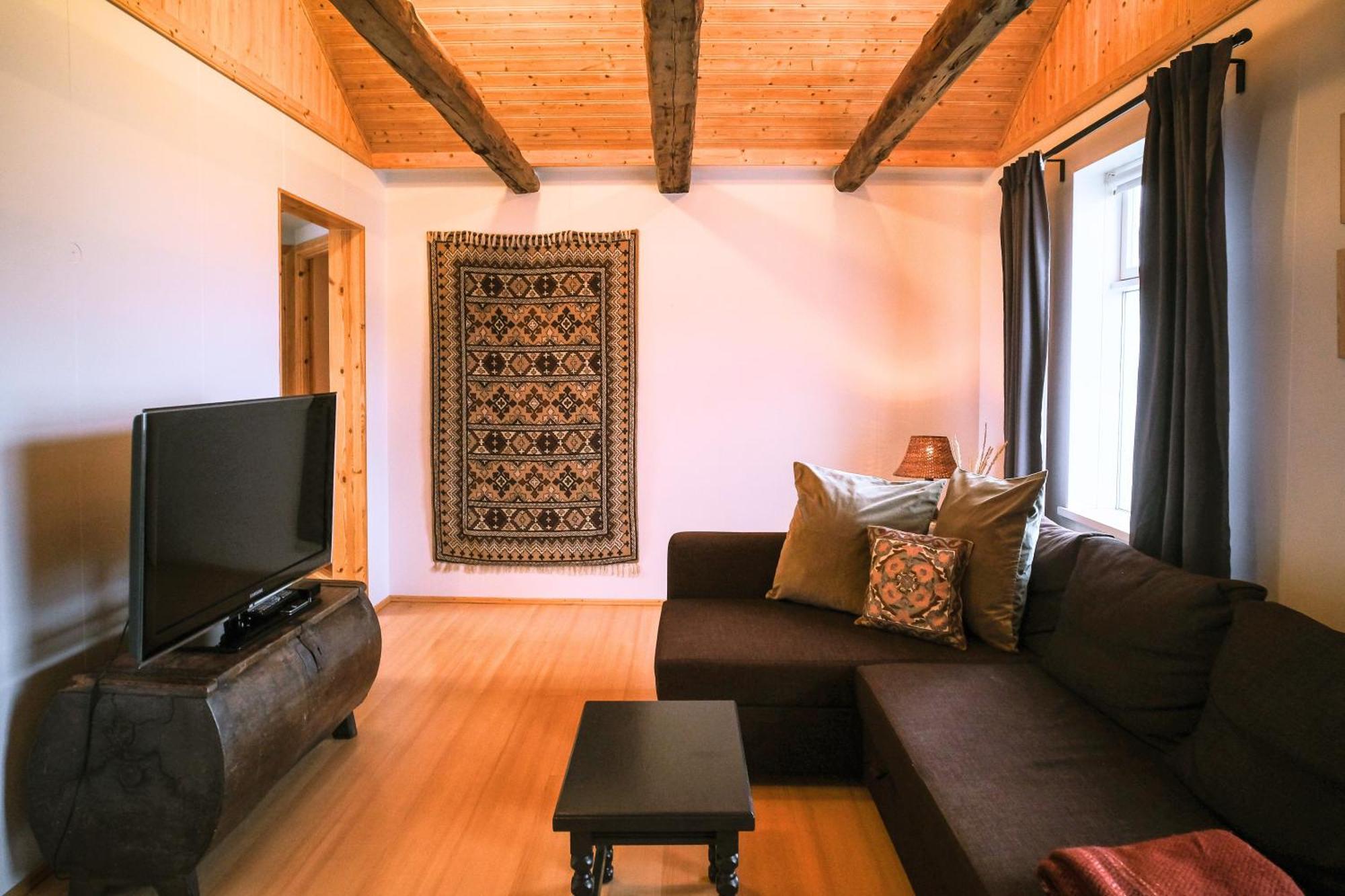 Dulluhus - By Aldan Apartment